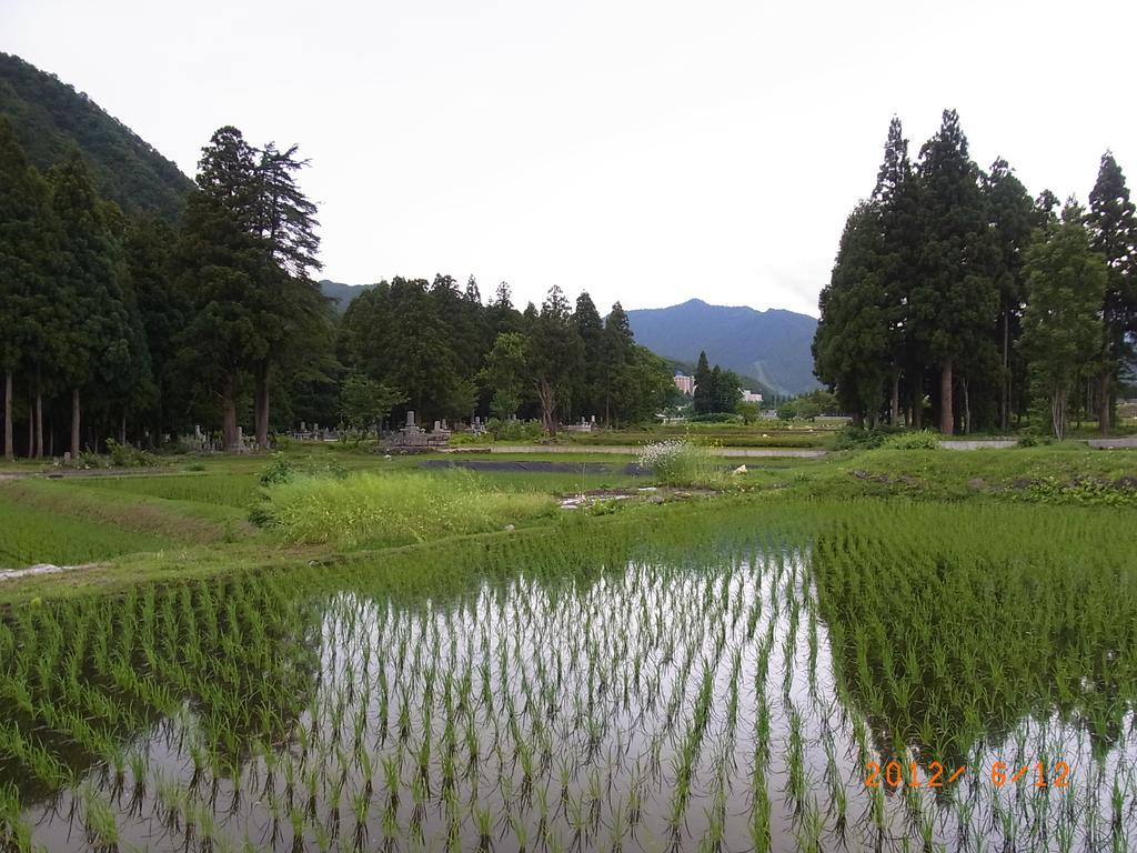Hotel New Mondo Yuzawa  Exterior photo