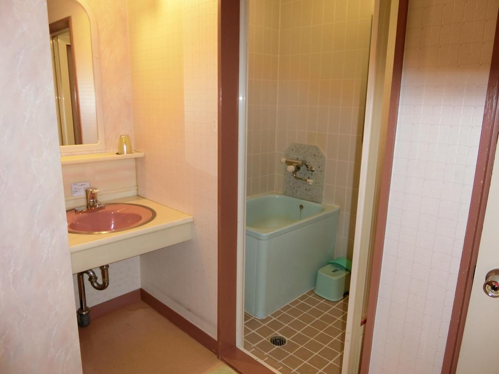 Hotel New Mondo Yuzawa  Exterior photo
